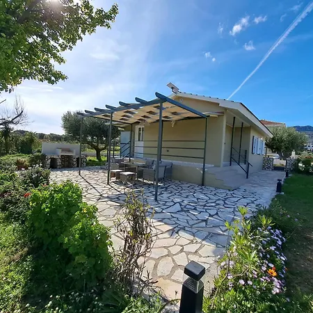 Solomos Family House Holiday home *