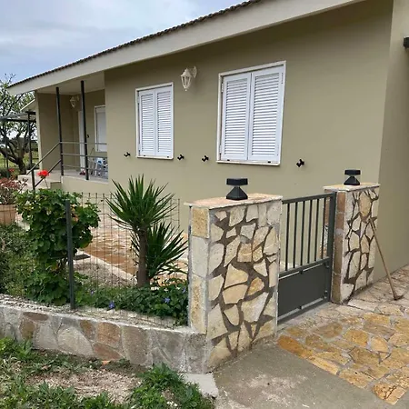Solomos Family House Holiday home